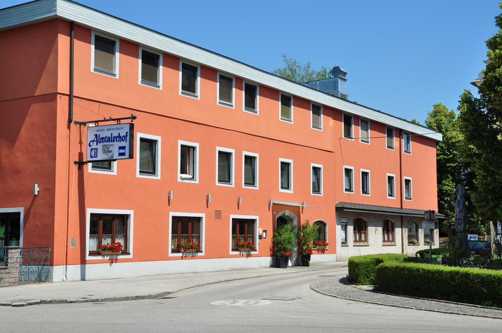 Hotel Almtalerhof Траун Екстер'єр фото